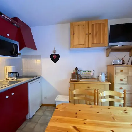 Appartamento Confortable Avec Coin Montagne Et Parking à - Fr-1-693-59 *