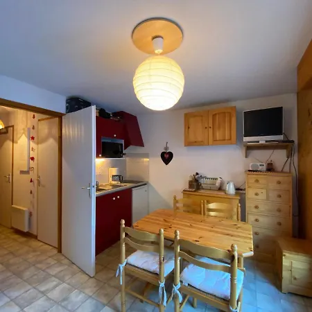 Confortable Avec Coin Montagne Et Parking à - Fr-1-693-59 Appartamento *